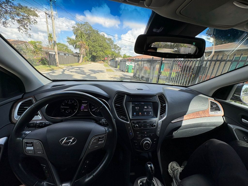 2017 Hyundai Santa Fe Limited Ultimate 3.3L Automatic AWD - 22956153 - 6