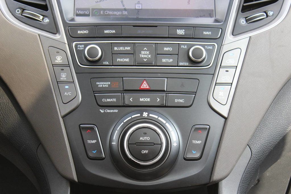 2017 Hyundai Santa Fe Limited Ultimate 3.3L Automatic AWD - 22896446 - 23