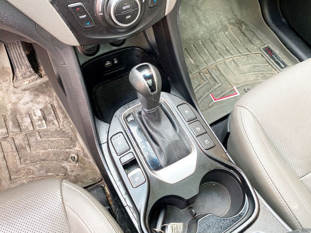 2017 Hyundai Santa Fe Limited Ultimate 3.3L Automatic AWD - 22993135 - 11