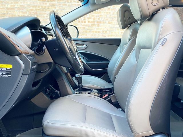 2017 Hyundai Santa Fe Limited Ultimate 3.3L Automatic AWD - 22993135 - 23