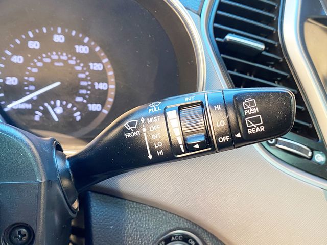 2017 Hyundai Santa Fe Limited Ultimate 3.3L Automatic AWD - 22993135 - 31