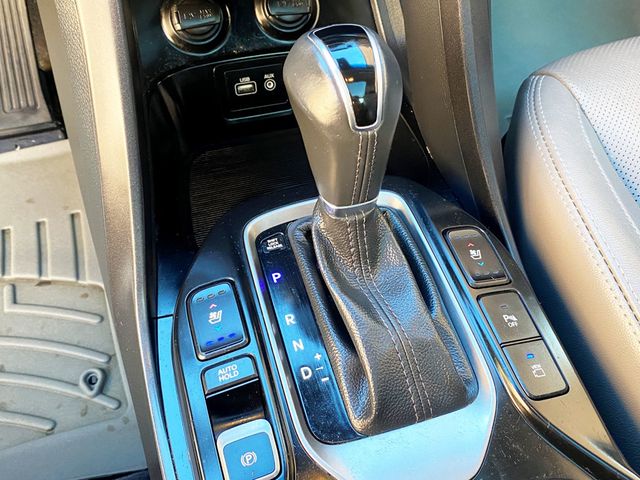 2017 Hyundai Santa Fe Limited Ultimate 3.3L Automatic AWD - 22993135 - 38