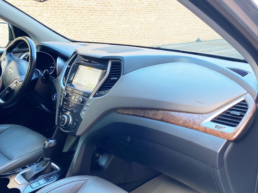 2017 Hyundai Santa Fe Limited Ultimate 3.3L Automatic AWD - 22993135 - 48