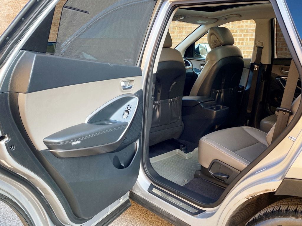 2017 Hyundai Santa Fe Limited Ultimate 3.3L Automatic AWD - 22993135 - 54