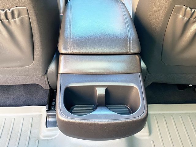 2017 Hyundai Santa Fe Limited Ultimate 3.3L Automatic AWD - 22993135 - 59