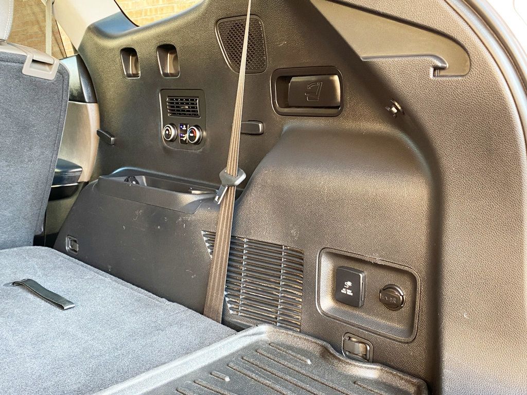 2017 Hyundai Santa Fe Limited Ultimate 3.3L Automatic AWD - 22993135 - 67