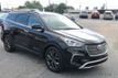 2017 Hyundai Santa Fe SE 3.3L Automatic - 22580970 - 2