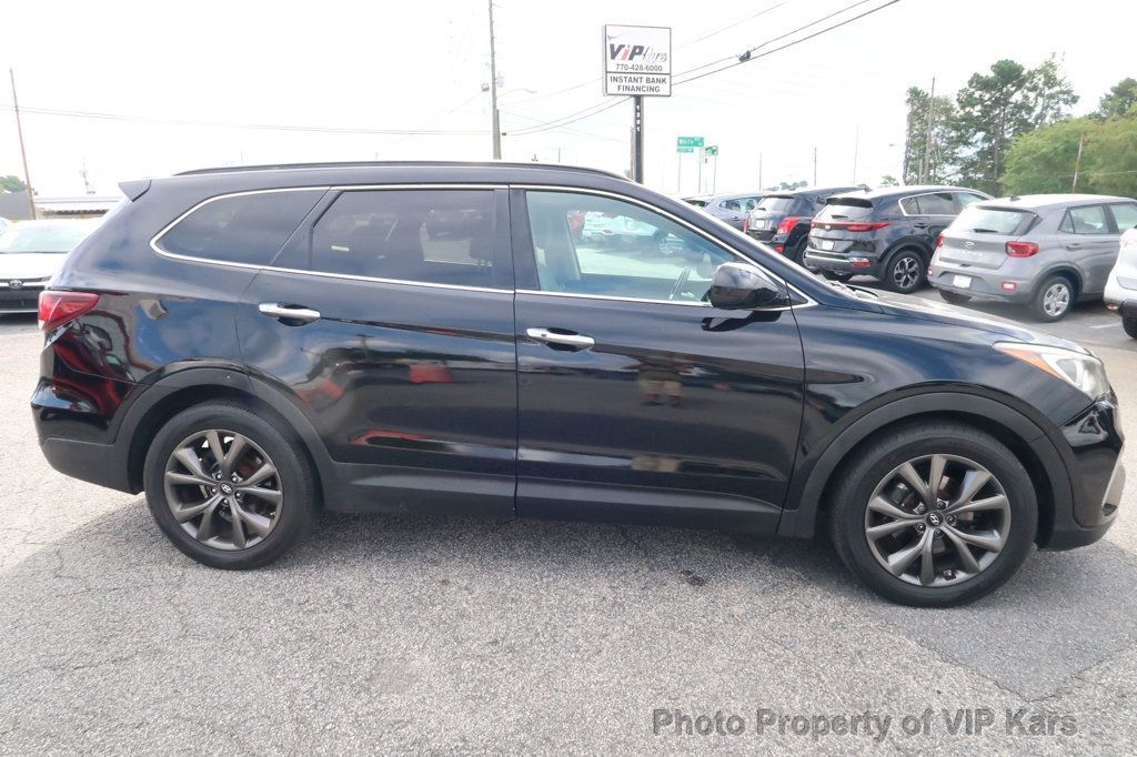 2017 Hyundai Santa Fe SE 3.3L Automatic - 22580970 - 5