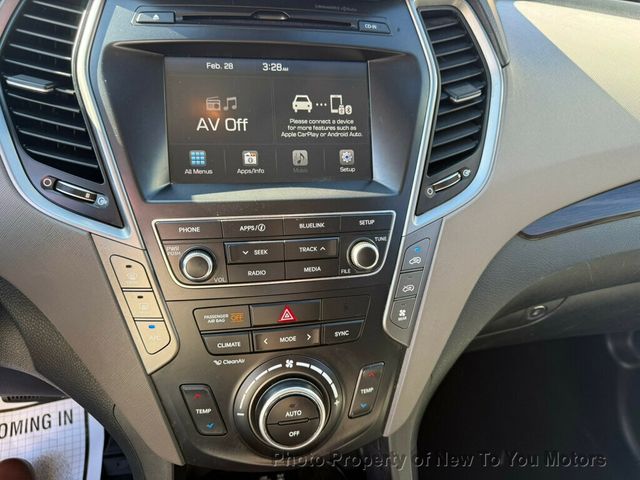 2017 Hyundai Santa Fe SE 3.3L Automatic - 22991830 - 13