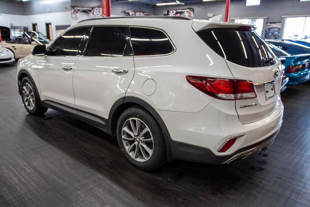 2017 Hyundai Santa Fe SE 3.3L Automatic - 22646139 - 2