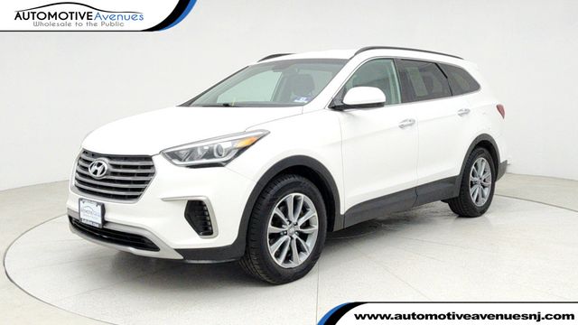2017 Hyundai Santa Fe SE 3.3L Automatic - 22944788 - 0
