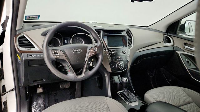 2017 Hyundai Santa Fe SE 3.3L Automatic - 22944788 - 11