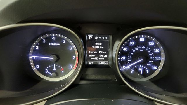 2017 Hyundai Santa Fe SE 3.3L Automatic - 22944788 - 13
