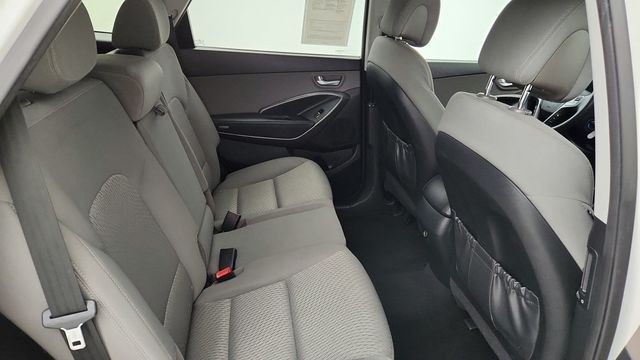 2017 Hyundai Santa Fe SE 3.3L Automatic - 22944788 - 21