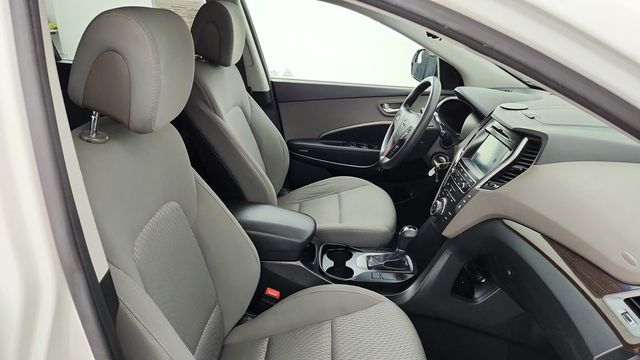 2017 Hyundai Santa Fe SE 3.3L Automatic - 22944788 - 22