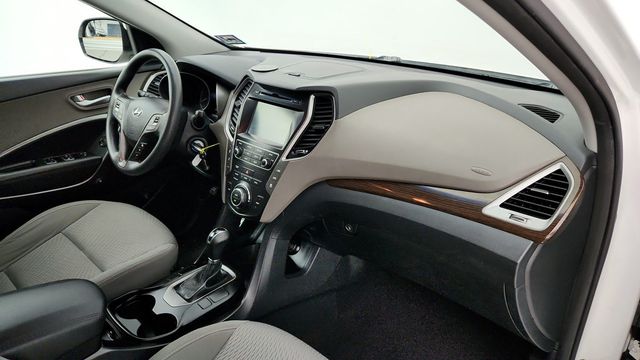 2017 Hyundai Santa Fe SE 3.3L Automatic - 22944788 - 23