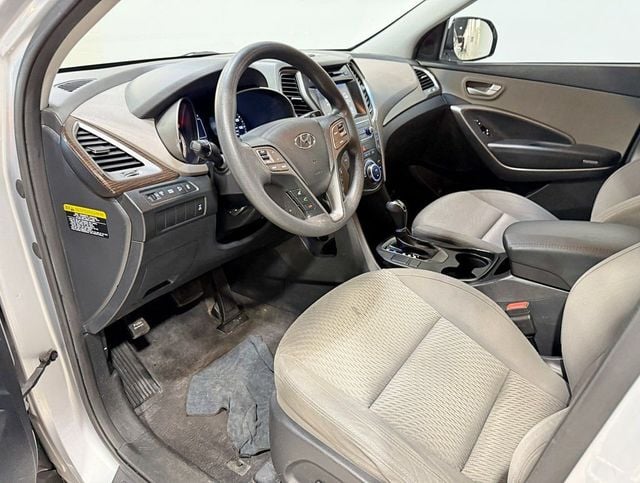 2017 Hyundai Santa Fe SE 3.3L Automatic AWD - 22958567 - 26