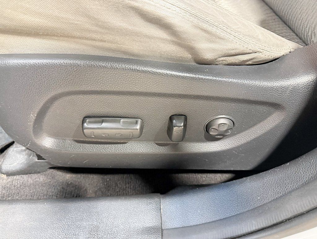 2017 Hyundai Santa Fe SE 3.3L Automatic AWD - 22958567 - 27