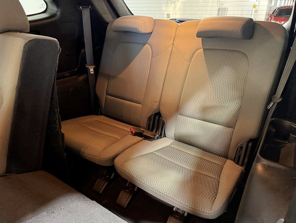 2017 Hyundai Santa Fe SE 3.3L Automatic AWD - 22958567 - 33