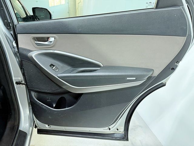 2017 Hyundai Santa Fe SE 3.3L Automatic AWD - 22958567 - 38