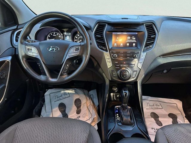 2017 Hyundai Santa Fe SE 4dr SUV - 22974791 - 17