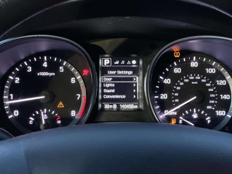 2017 Hyundai Santa Fe SE 4dr SUV - 22974791 - 24