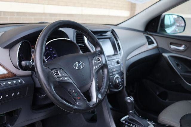 2017 Hyundai Santa Fe SE Ultimate - 23088782 - 18