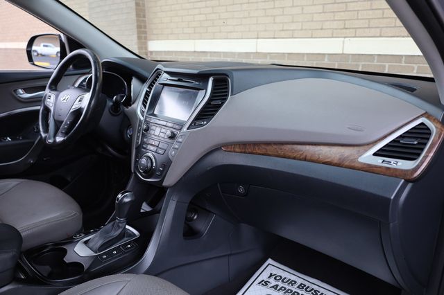 2017 Hyundai Santa Fe SE Ultimate 3.3L Automatic - 22908436 - 30