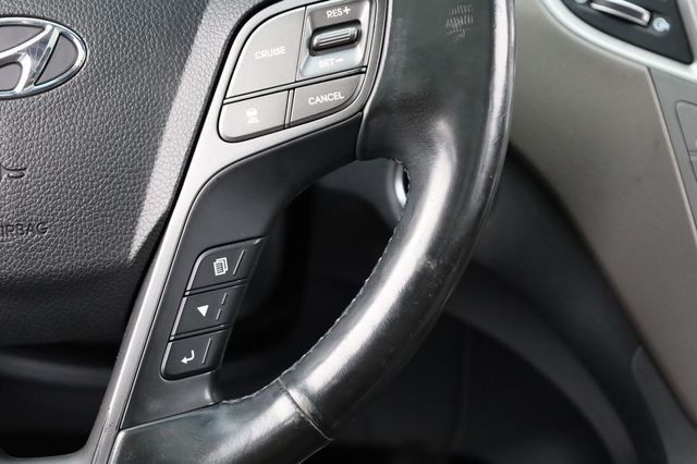 2017 Hyundai Santa Fe SE Ultimate 3.3L Automatic - 22908436 - 34