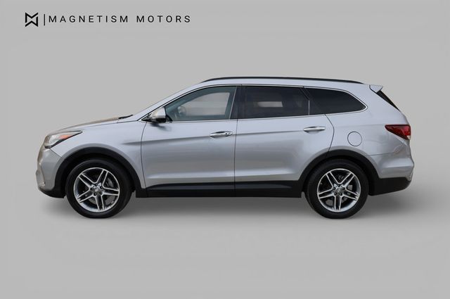 2017 Hyundai Santa Fe SE Ultimate 3.3L Automatic - 22908436 - 3