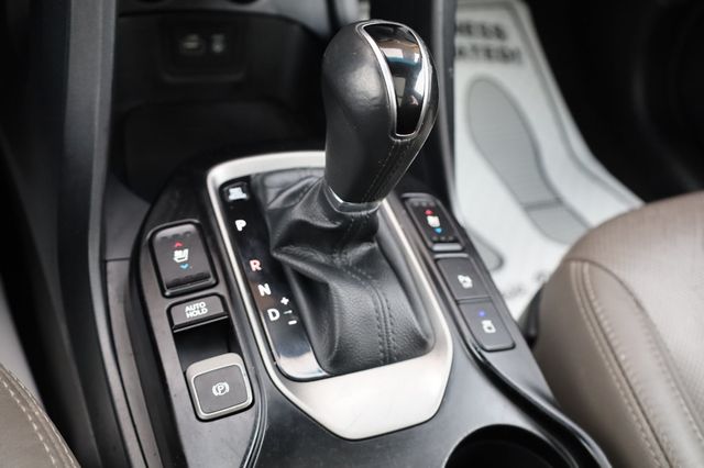 2017 Hyundai Santa Fe SE Ultimate 3.3L Automatic - 22908436 - 46