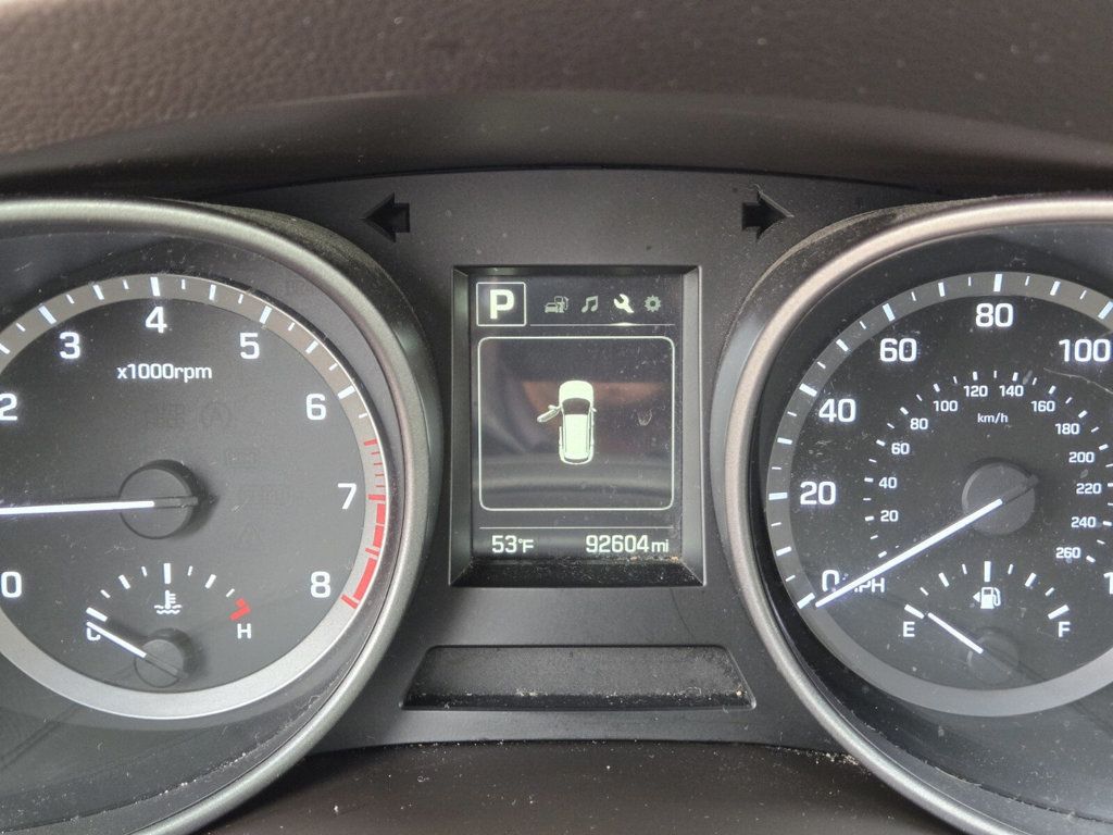 2017 Hyundai Santa Fe Sport 2.4L Automatic - 22967876 - 16