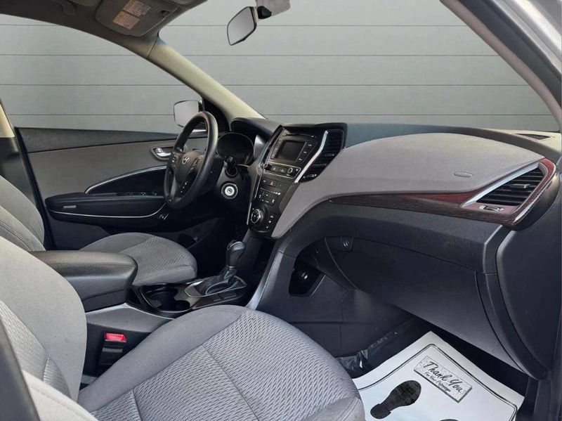 2017 Hyundai Santa Fe Sport 2.4L Automatic - 22933196 - 13