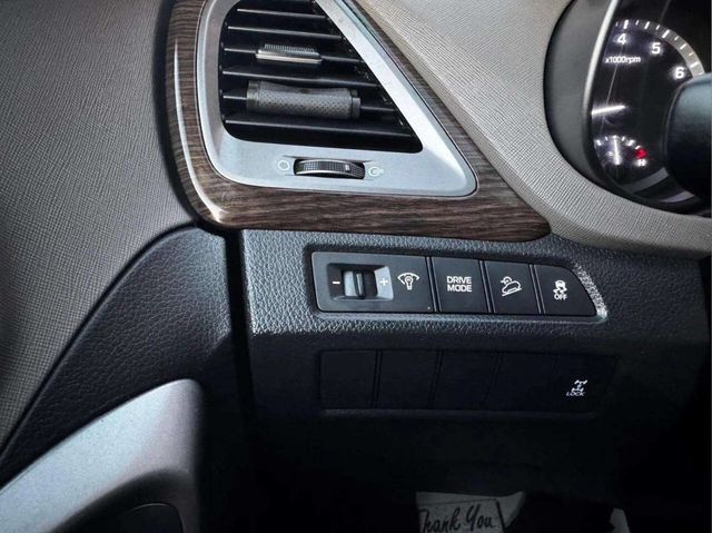 2017 Hyundai Santa Fe Sport 2.4L Automatic - 22933196 - 16