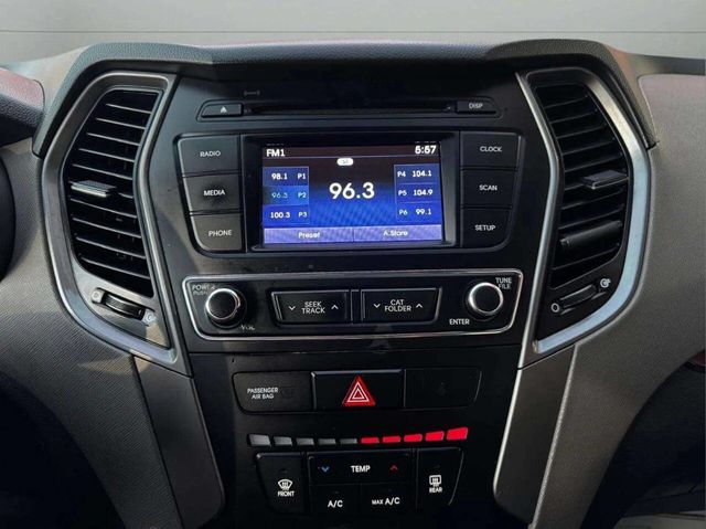 2017 Hyundai Santa Fe Sport 2.4L Automatic - 22933196 - 21