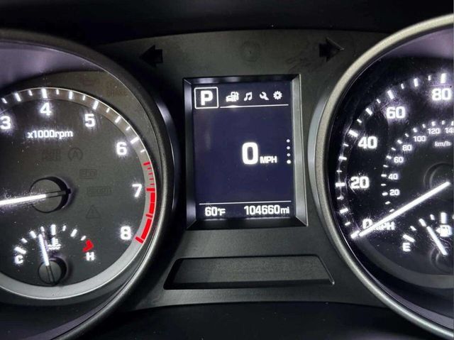 2017 Hyundai Santa Fe Sport 2.4L Automatic - 22933196 - 23