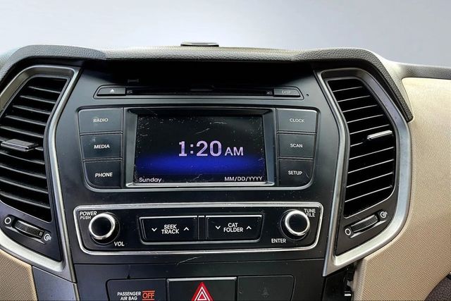 2017 Hyundai Santa Fe Sport 2.4L Automatic - 22957988 - 24