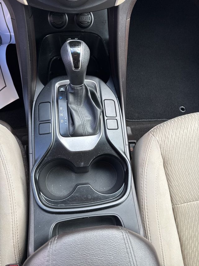 2017 Hyundai Santa Fe Sport 2.4L Automatic - 22896277 - 26