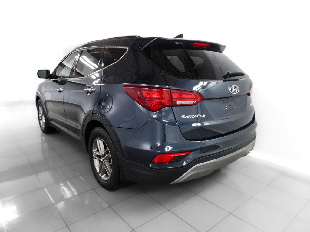 2017 Hyundai Santa Fe Sport 2.4L Automatic - 22619160 - 3