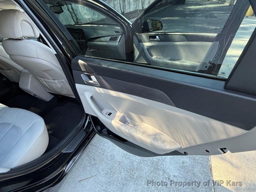 2017 Hyundai Sonata - 22933301 - 9