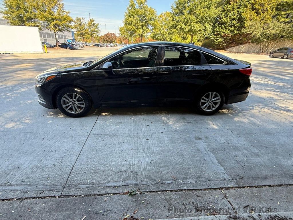 2017 Hyundai Sonata - 22933301 - 5