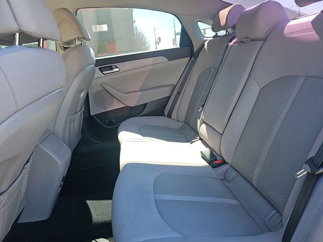 2017 Hyundai Sonata 2.4L PZEV - 22992091 - 9