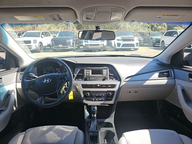 2017 Hyundai Sonata 2.4L PZEV - 22992091 - 24