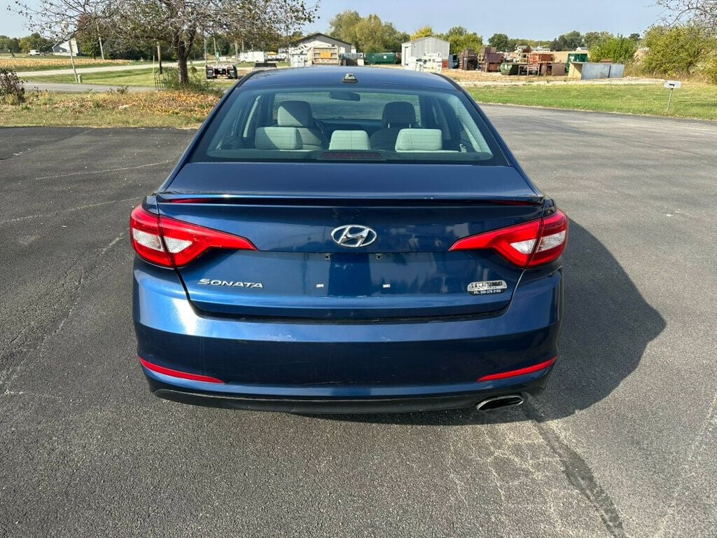 2017 Hyundai Sonata 2.4L PZEV - 22932652 - 3
