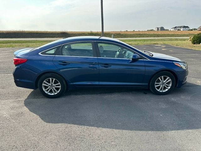 2017 Hyundai Sonata 2.4L PZEV - 22932652 - 5