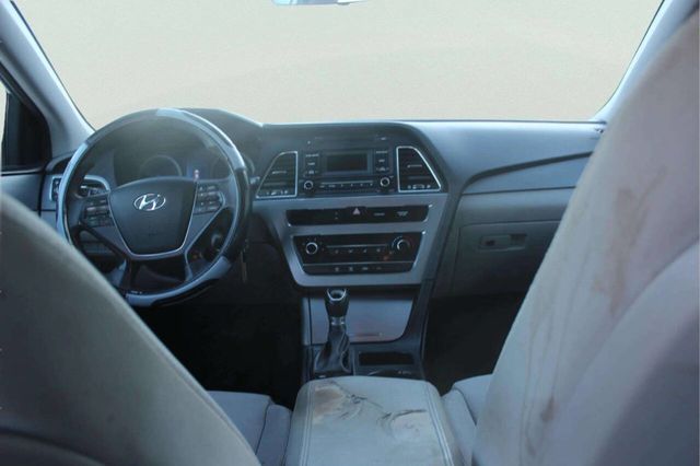 2017 Hyundai Sonata Base 4dr Sedan - 22971123 - 6