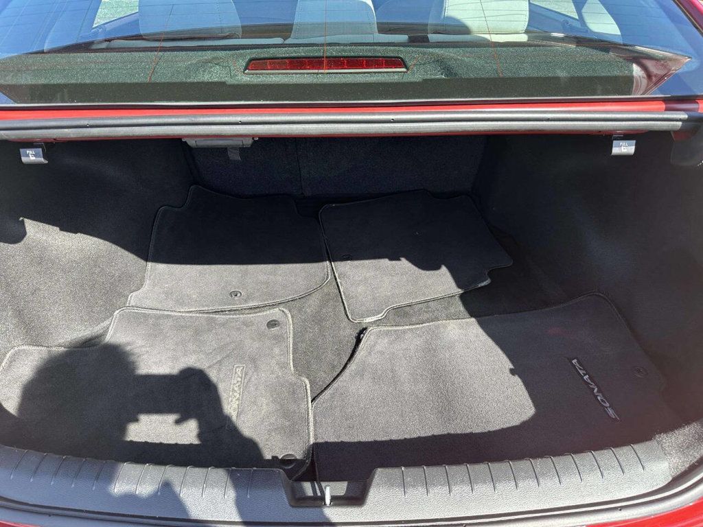 2017 Hyundai Sonata Base 4dr Sedan - 23011250 - 10