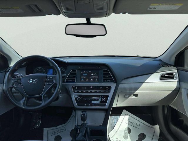 2017 Hyundai Sonata Base 4dr Sedan - 23011250 - 13