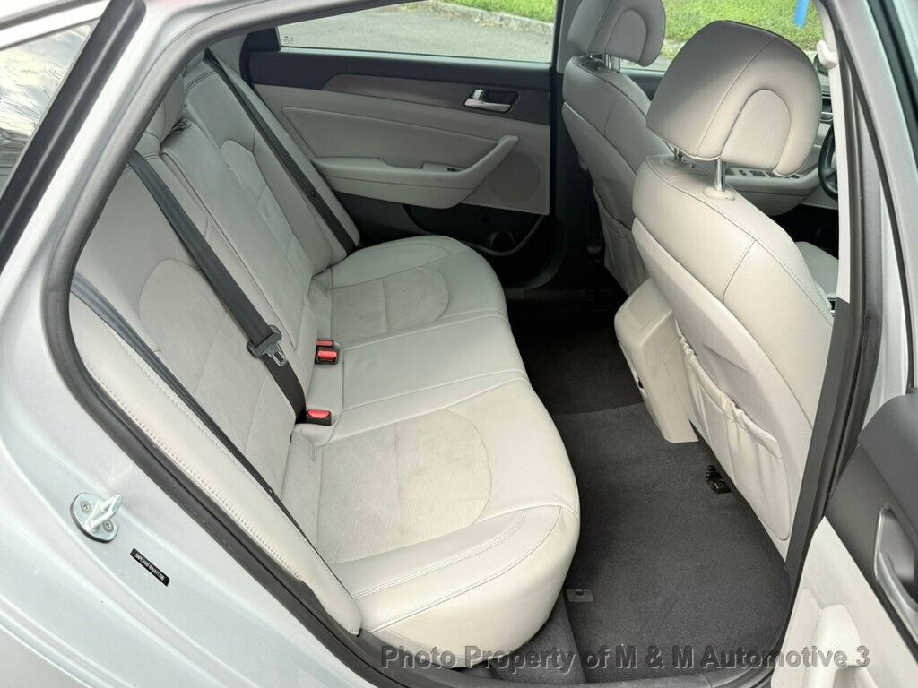 2017 Hyundai Sonata Limited 2.4L - 22792037 - 16