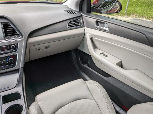 2017 Hyundai Sonata Limited 2.4L - 21998705 - 15